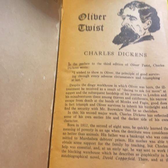 1963 Edition CHARLES DICKENS OLIVER TWIST PAPERBACK BOOK - Picture 5 of 8